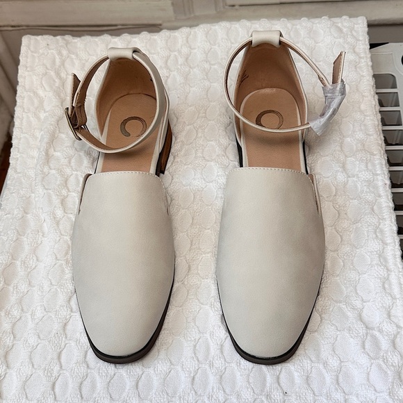 Journee Loreta Loafer Flats Vegan Leather Ivory Buckle Straps Square Toe 1” Heel - Picture 4 of 16